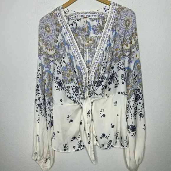 Free People run free floral peasant long sleeve top size Medium - Picture 1 of 7